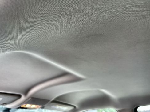 Used 2010 Chevrolet Tahoe LT w/ Texas Edition image 19