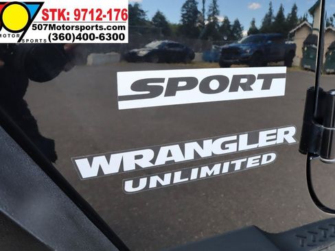 Used 2015 Jeep Wrangler Unlimited Sport w/ Quick Order Package 24S AWD/4WD image 13