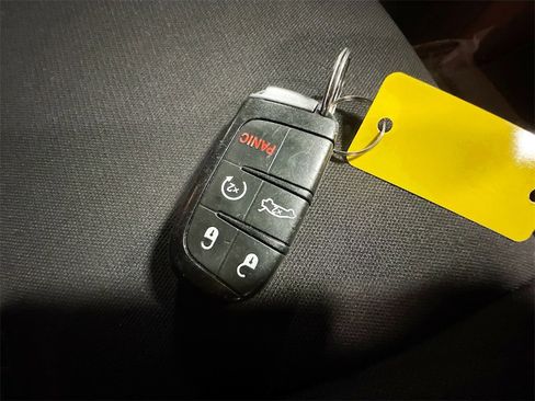 Used 2019 Dodge Charger R/T image 37