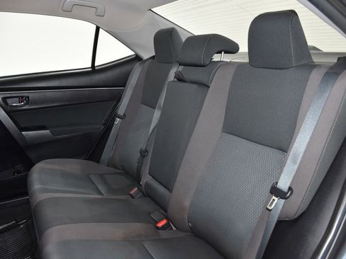 Used 2018 Toyota Corolla L image 28