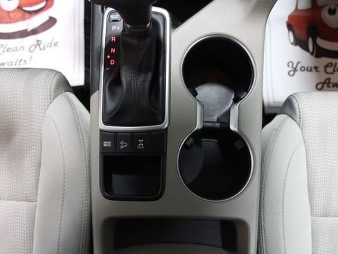 Used 2020 Kia Sportage LX AWD/4WD image 31
