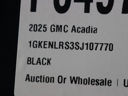 Used 2025 GMC Acadia Denali w/ Super Cruise Package image 45