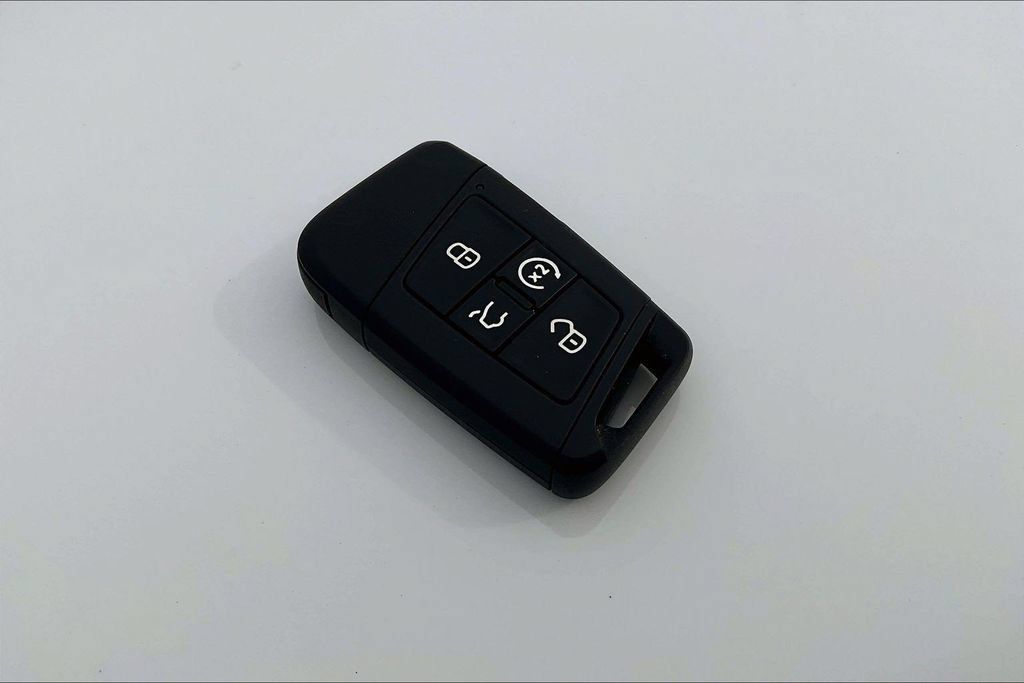 Used 2023 Volkswagen Atlas SE FWD image 35