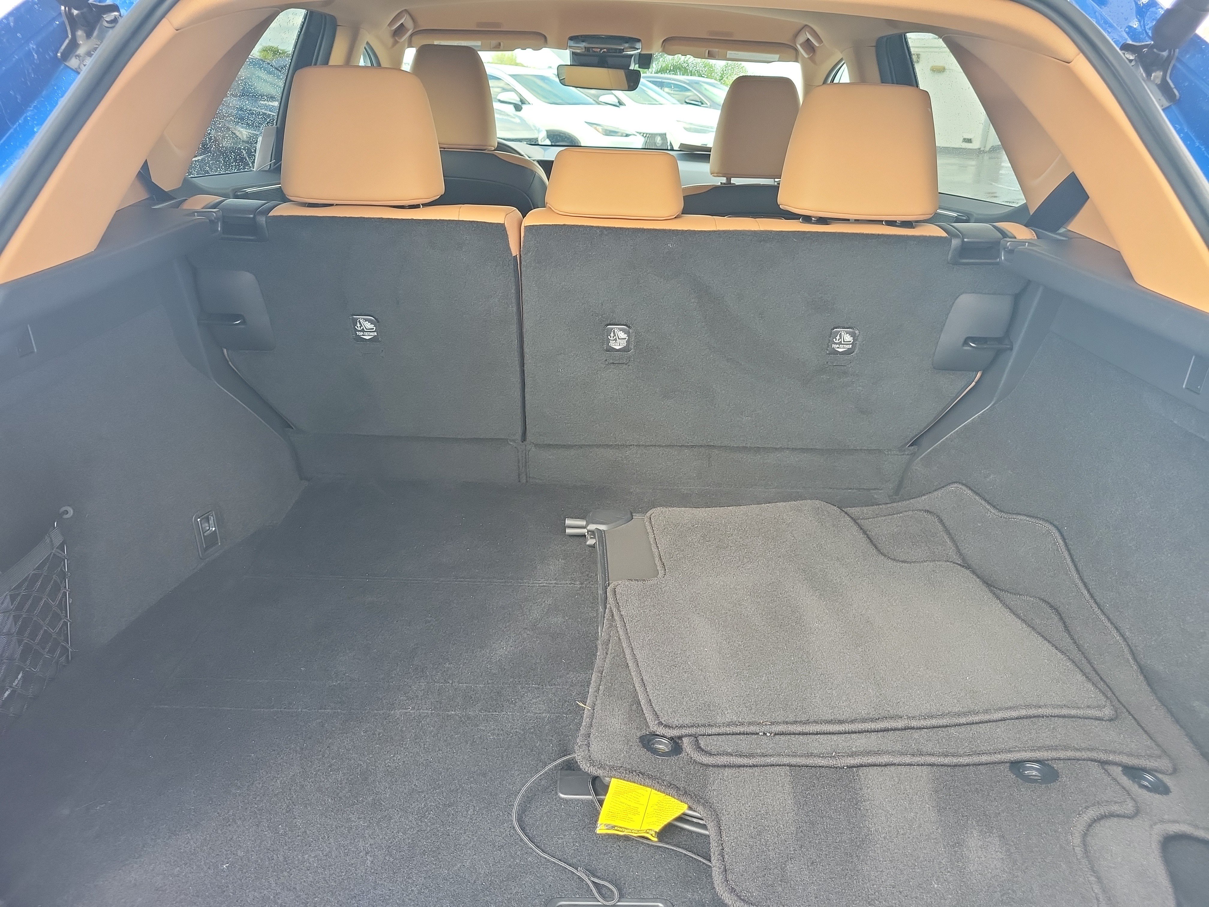 Used 2025 Lexus NX 250 FWD w/ Towing Package (2000 Lbs) image 9