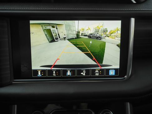 Used 2023 GMC Yukon Denali AWD/4WD image 14