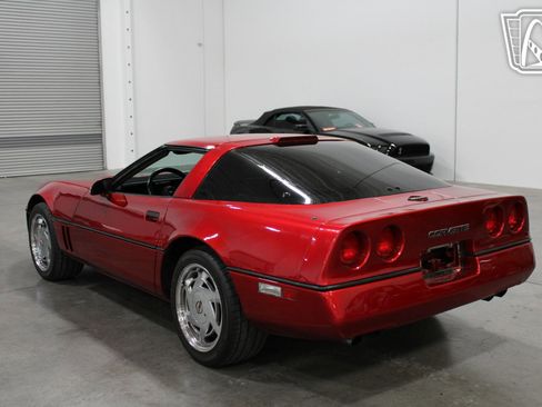 Used 1989 Chevrolet Corvette Coupe RWD image 16