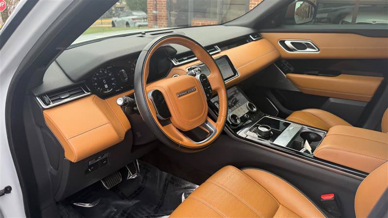 Used 2019 Land Rover Range Rover Velar R-Dynamic HSE AWD/4WD image 29