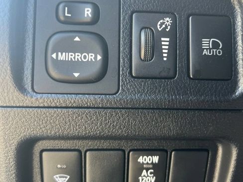 Used 2021 Toyota 4Runner SR5 Premium w/ Moonroof Package RWD image 18