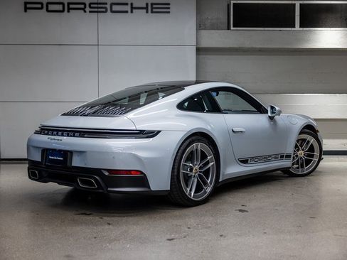 Used 2025 Porsche 911 Carrera image 8