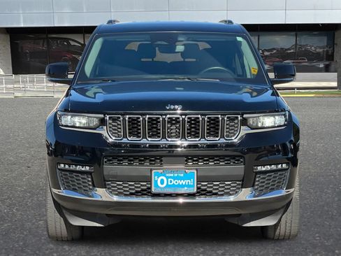 Used 2022 Jeep Grand Cherokee L Limited AWD/4WD image 11