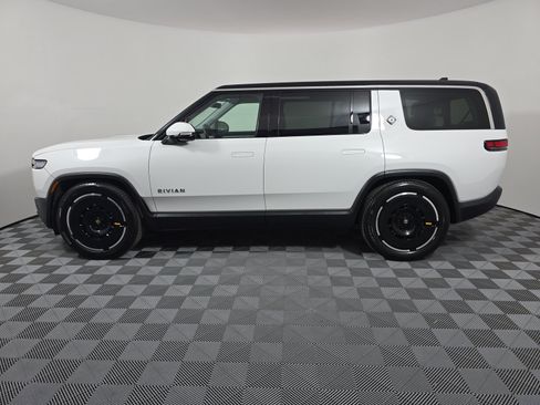 Used 2025 Rivian R1S Adventure AWD/4WD image 2
