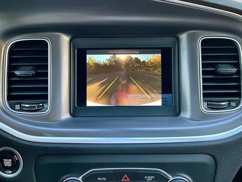 Certified 2022 Dodge Charger SXT image 12