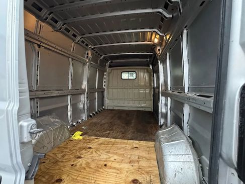 Used 2015 RAM ProMaster 2500 w/ Cargo Convenience Group image 21