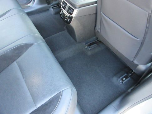 Used 2024 Lexus RX 500h F Sport AWD/4WD image 21