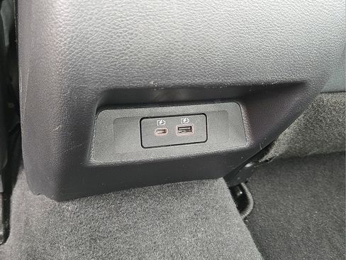 Used 2025 Nissan Altima 2.5 SV image 15