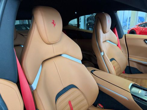 Used 2025 Ferrari Purosangue image 55