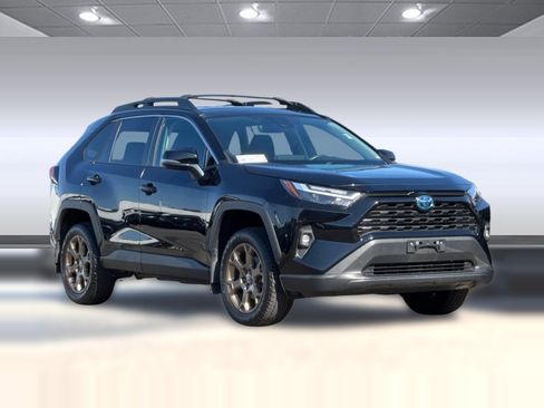 Used 2024 Toyota RAV4 AWD Hybrid image 7