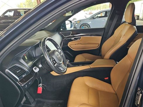 Used 2019 Volvo XC90 T6 Momentum w/ Advanced Package AWD/4WD image 7