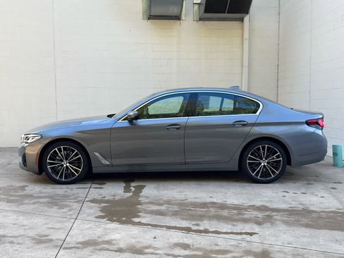 Certified 2023 BMW 530i xDrive w/ Premium Package image 5