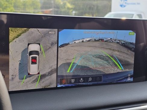 New 2025 Nissan Armada SL w/ Captain's Chari Seat Package image 5