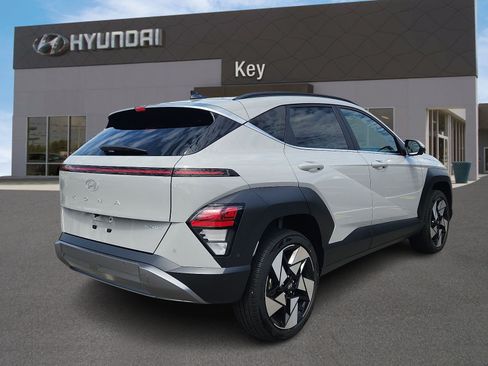 Certified 2024 Hyundai Kona Limited AWD/4WD image 4