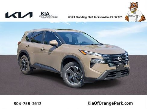 Used 2024 Nissan Rogue SV w/ SV Premium Package AWD/4WD image 1