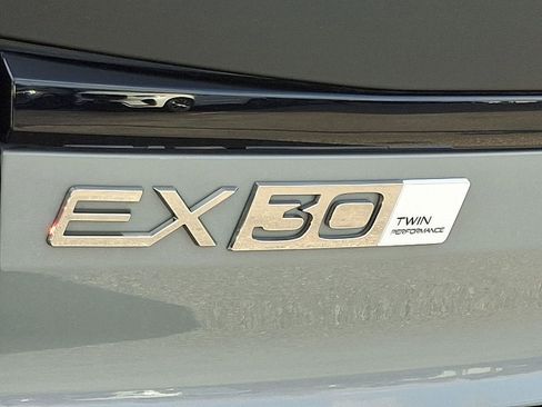 New 2026 Volvo EX30 Cross Country Ultra w/ Protection Package AWD/4WD image 15