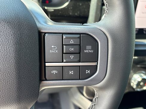 New 2026 Ford F250 Lariat w/ Black Appearance Package AWD/4WD image 18