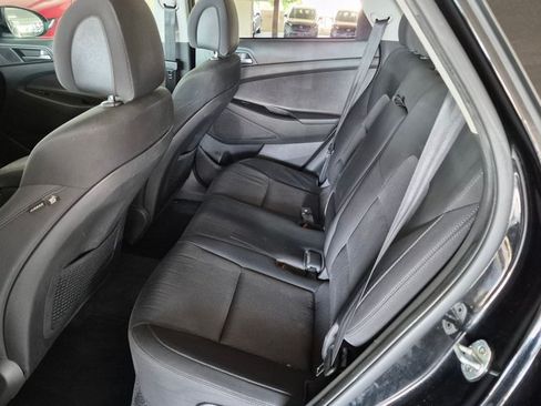 Used 2017 Hyundai Tucson SE w/ SE Popular Package 02 FWD image 17