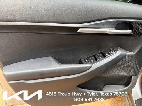 Used 2022 Kia Seltos LX AWD/4WD image 12