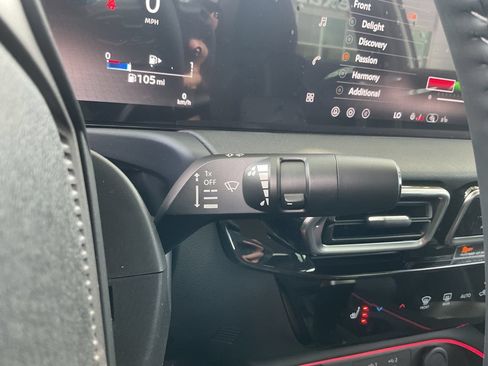 New 2026 Nissan Sentra SV FWD image 36