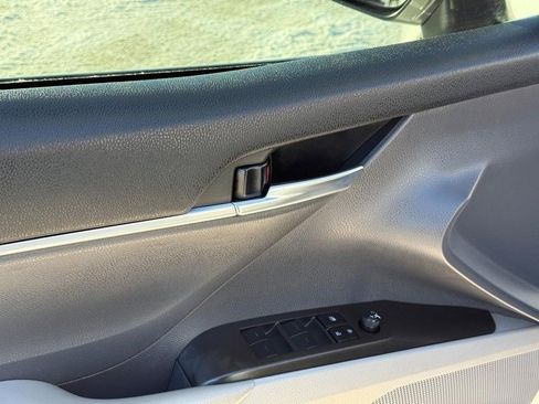 Used 2023 Toyota Camry LE w/ Convenience Package image 18