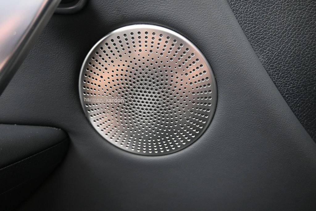 Used 2019 Kia Stinger GT1 AWD/4WD image 11