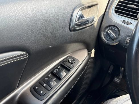 Used 2019 Dodge Journey Crossroad FWD image 11