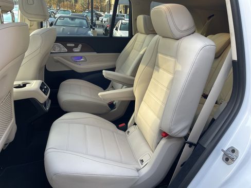 Certified 2024 Mercedes-Benz GLS 450 4MATIC image 41