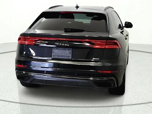 Used 2022 Audi Q8 Prestige AWD/4WD image 6