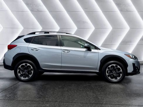 Used 2021 Subaru Crosstrek 2.0i Premium w/ Moonroof Package AWD/4WD image 11