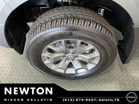 Used 2020 Nissan Frontier SV AWD/4WD image 41