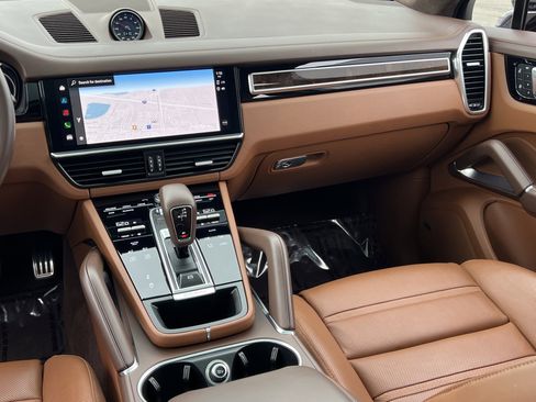 Used 2023 Porsche Cayenne Turbo w/ Premium Package Plus (PI3) image 28
