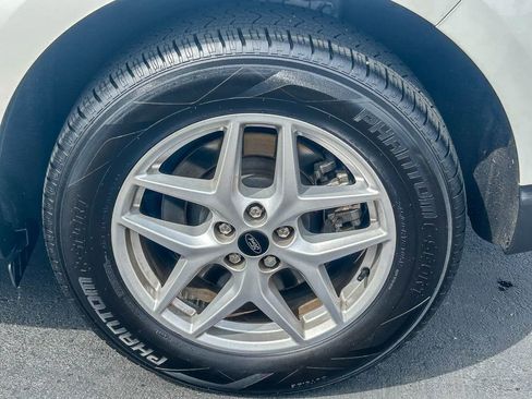 Used 2023 Ford Edge SEL image 12