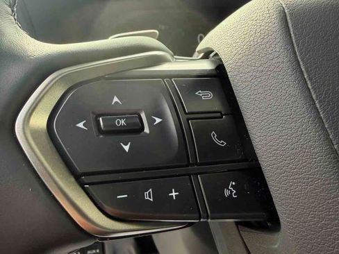 Used 2025 Lexus GX 550 AWD/4WD image 13