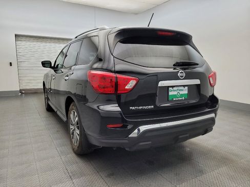 Used 2017 Nissan Pathfinder S image 5