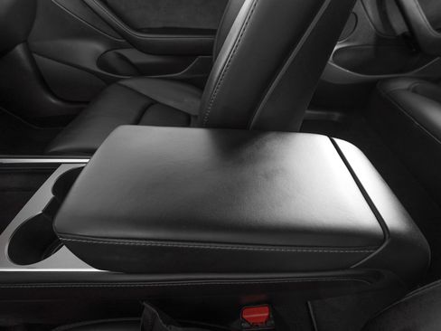 Used 2023 Tesla Model 3 Performance image 29