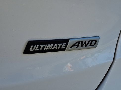 Used 2017 Hyundai Santa Fe SE image 33