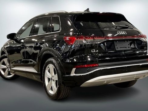 Used 2025 Audi Q4 e-tron Premium Plus w/ Premium Plus image 12