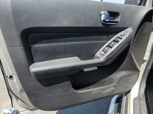 Used 2008 HUMMER H3 Luxury AWD/4WD image 8