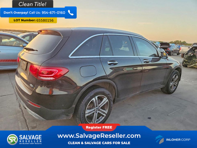 Used 2021 Mercedes-Benz GLC 300 w/ Premium Package image 4