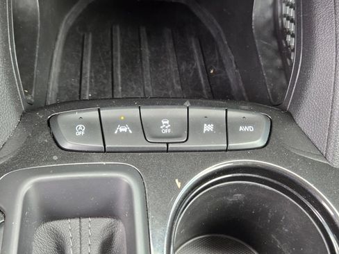 Used 2025 Chevrolet TrailBlazer LT AWD/4WD image 25