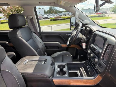 Used 2019 Chevrolet Silverado 3500 LTZ w/ Duramax Plus Package AWD/4WD image 32