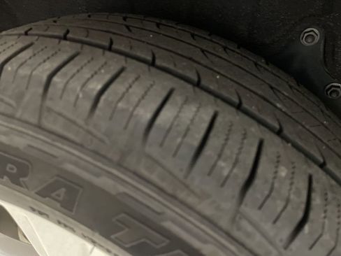 Used 2024 Toyota Highlander XLE image 42